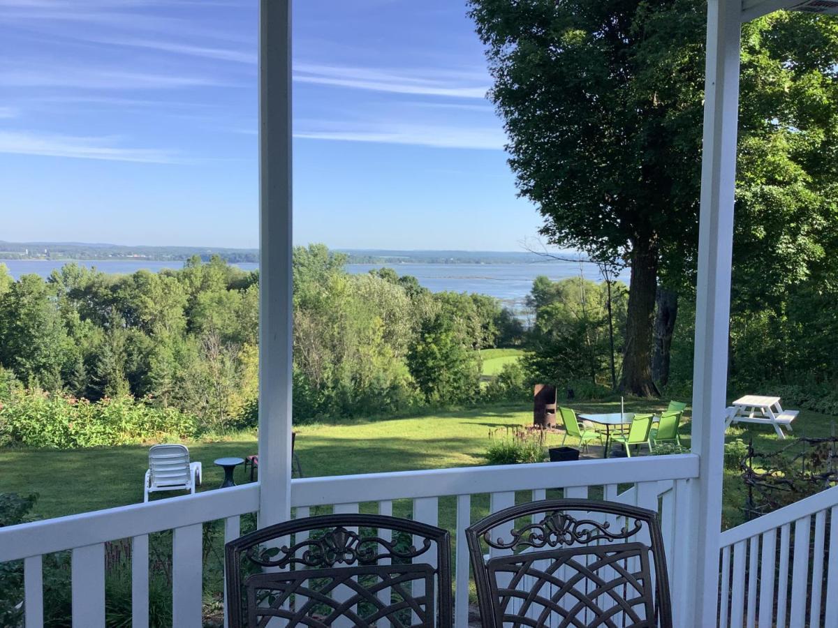 Bed and Breakfast Les Saisons Du Fleuve Lotbiniere Zewnętrze zdjęcie