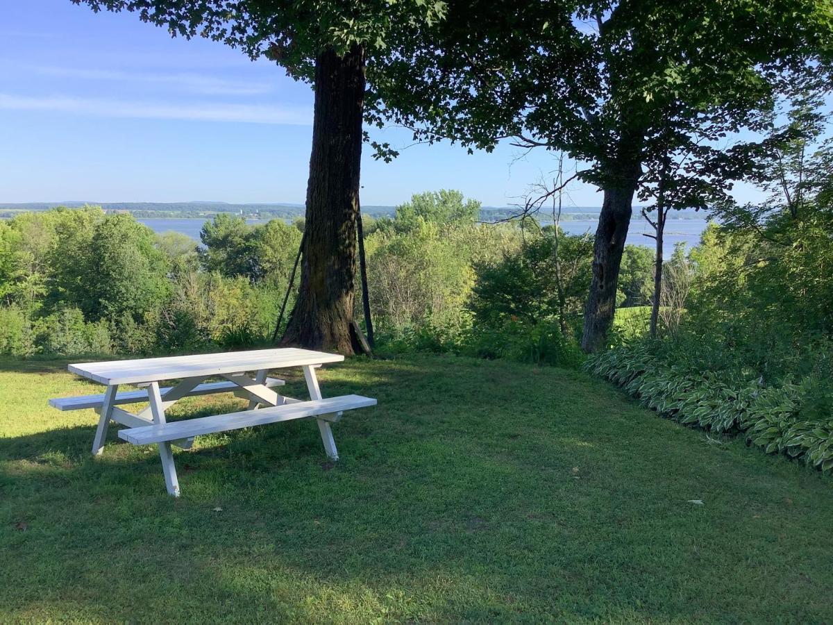 Bed and Breakfast Les Saisons Du Fleuve Lotbiniere Zewnętrze zdjęcie